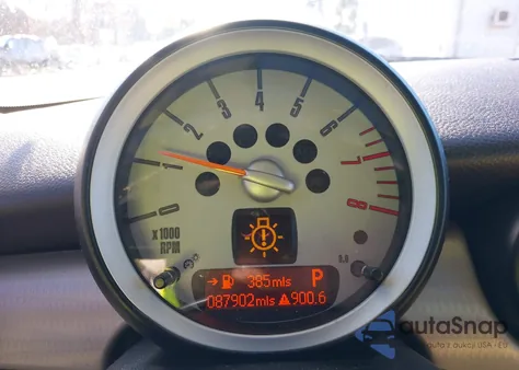 2010 Mini Cooper z USA, uszkodzony, nr VIN WMWMF3C56ATZ65306